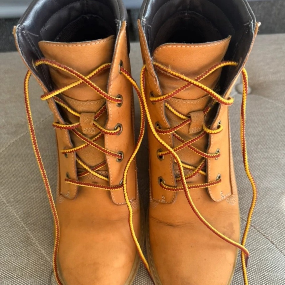 Timberland Women's Tan Wedge Ankle Boots - Picture 2 of 6
